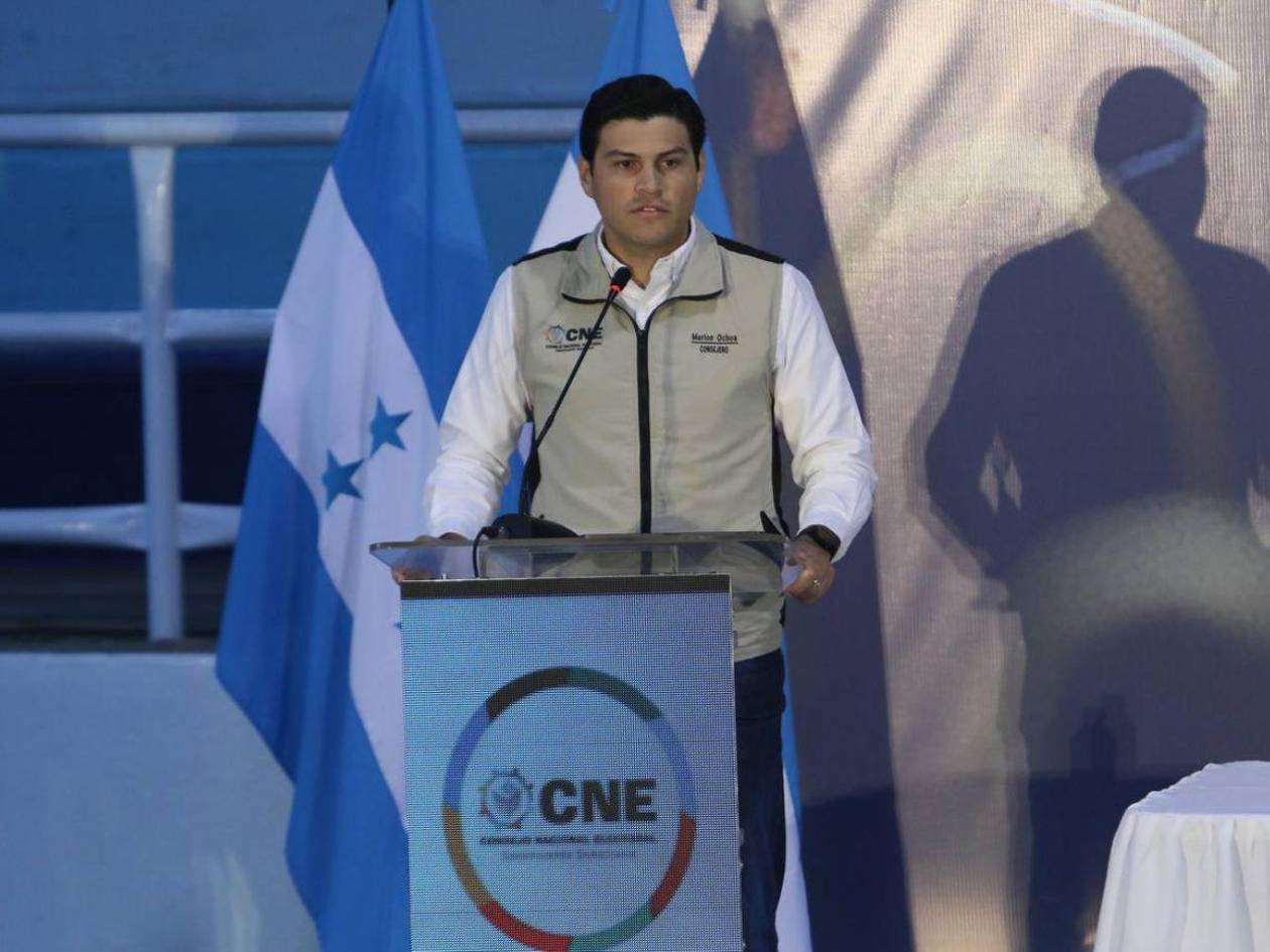 CNE pide a los hondureños exigir el lector de huella en los centros de votación