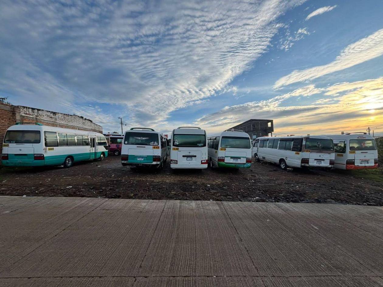 Transportistas paralizan rutas por nuevos cobros de extorsión y exigen acciones reales