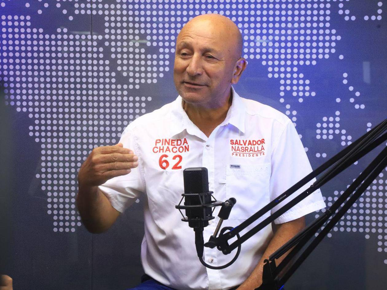 Roberto Pineda Chacón acusa a Luis Redondo de falta de responsabilidad en el Congreso