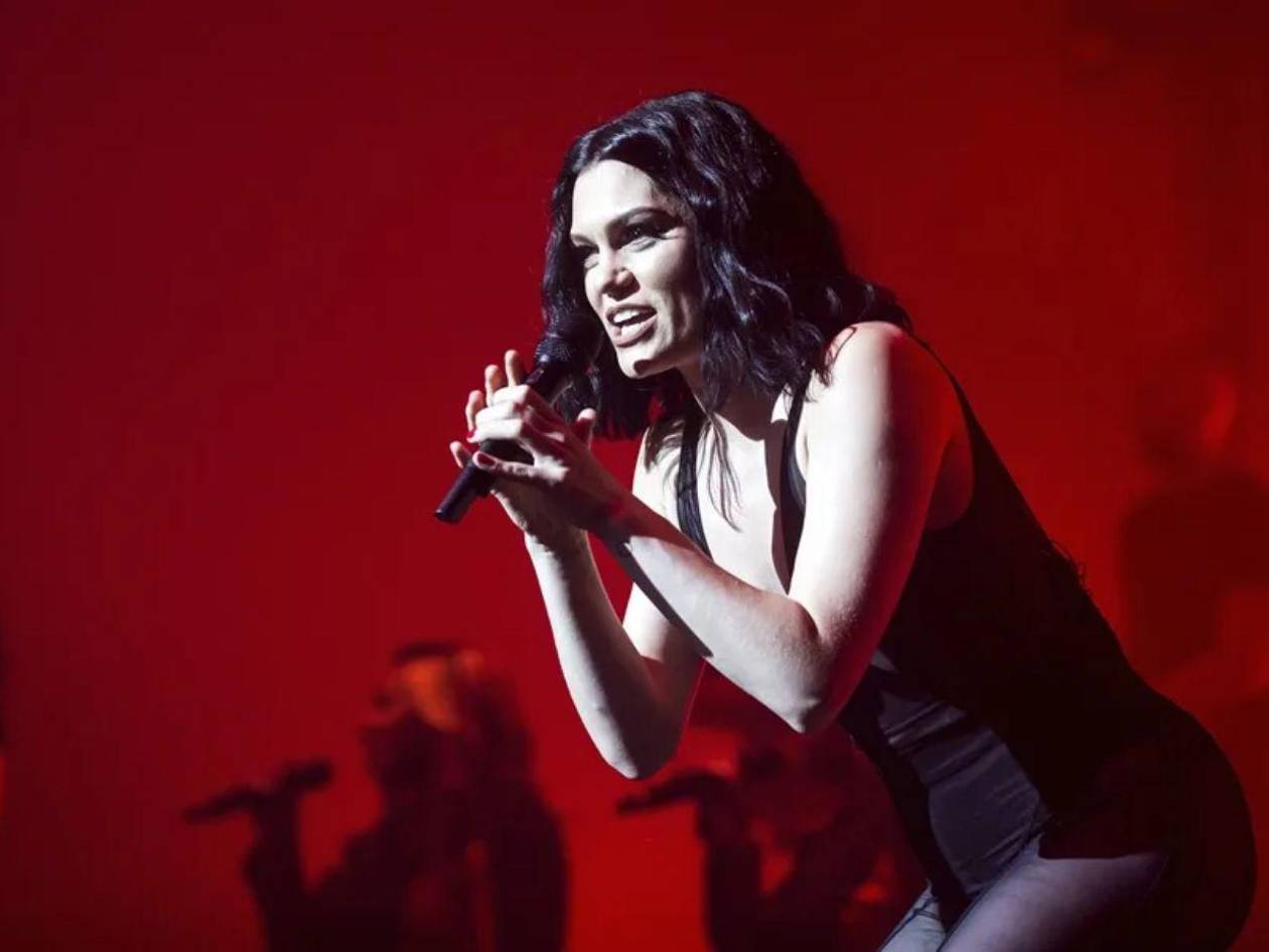 Jessie J es diagnosticada con cáncer de mama en etapa inicial