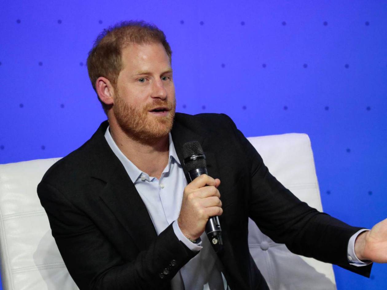 Difunden documentos migratorios del príncipe Harry