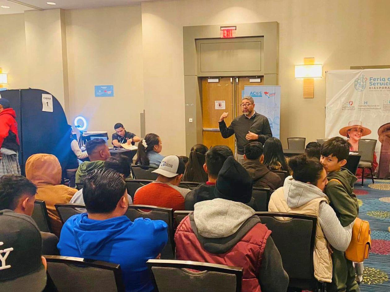 Infop capacita a más de 22,300 hondureños en el extranjero