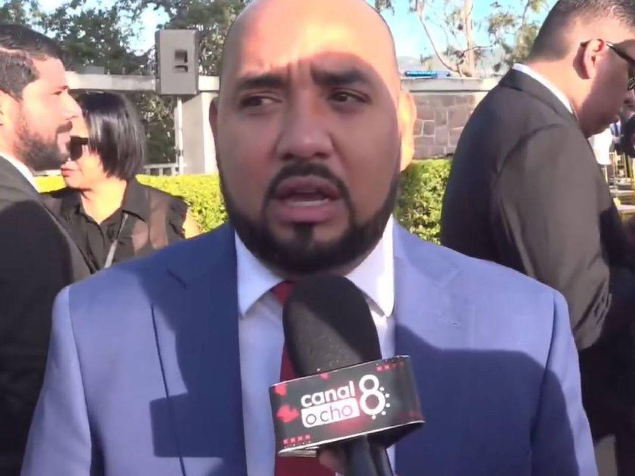 Daniel Esponda brinda detalles de los desfiles del próximo 15 de septiembre