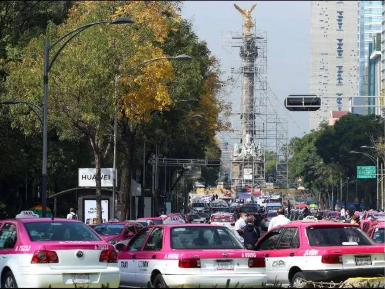 Encuentran muerta a profesora jubilada que conducía un taxi en México