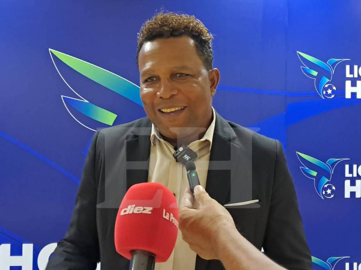 Carlos Pavón defiende a Luis Palma y explica la desventaja que provoca la monarquía de Olimpia