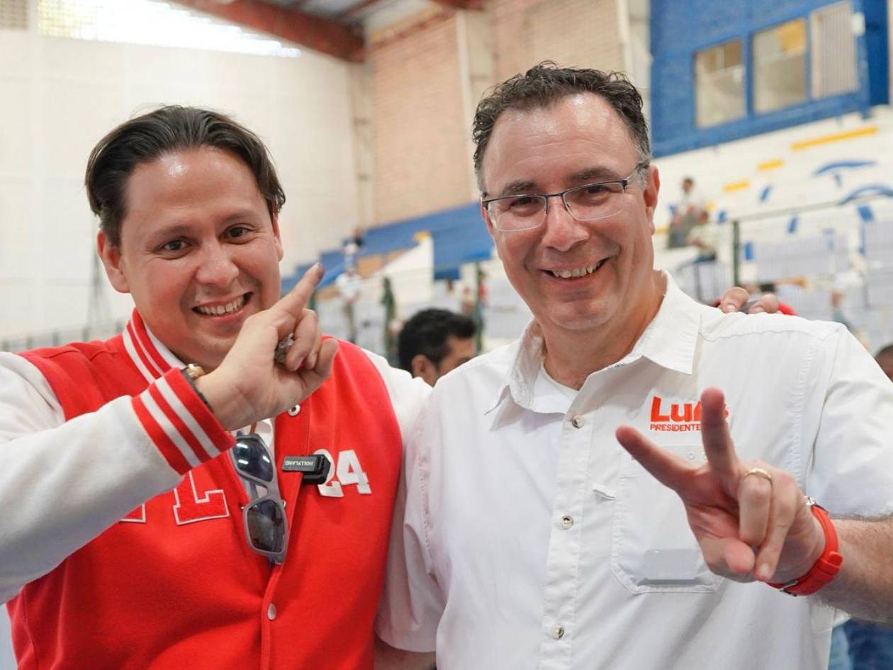 Luis Zelaya ejerce el sufragio y critica el proceso electoral