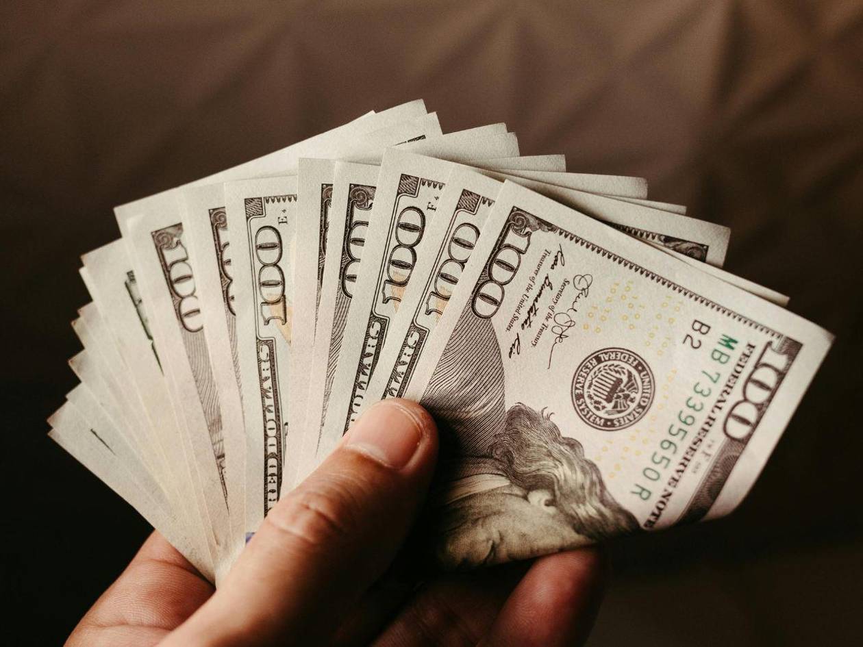 Hondureños en Estados Unidos han enviado 6,816.3 millones de dólares en remesas