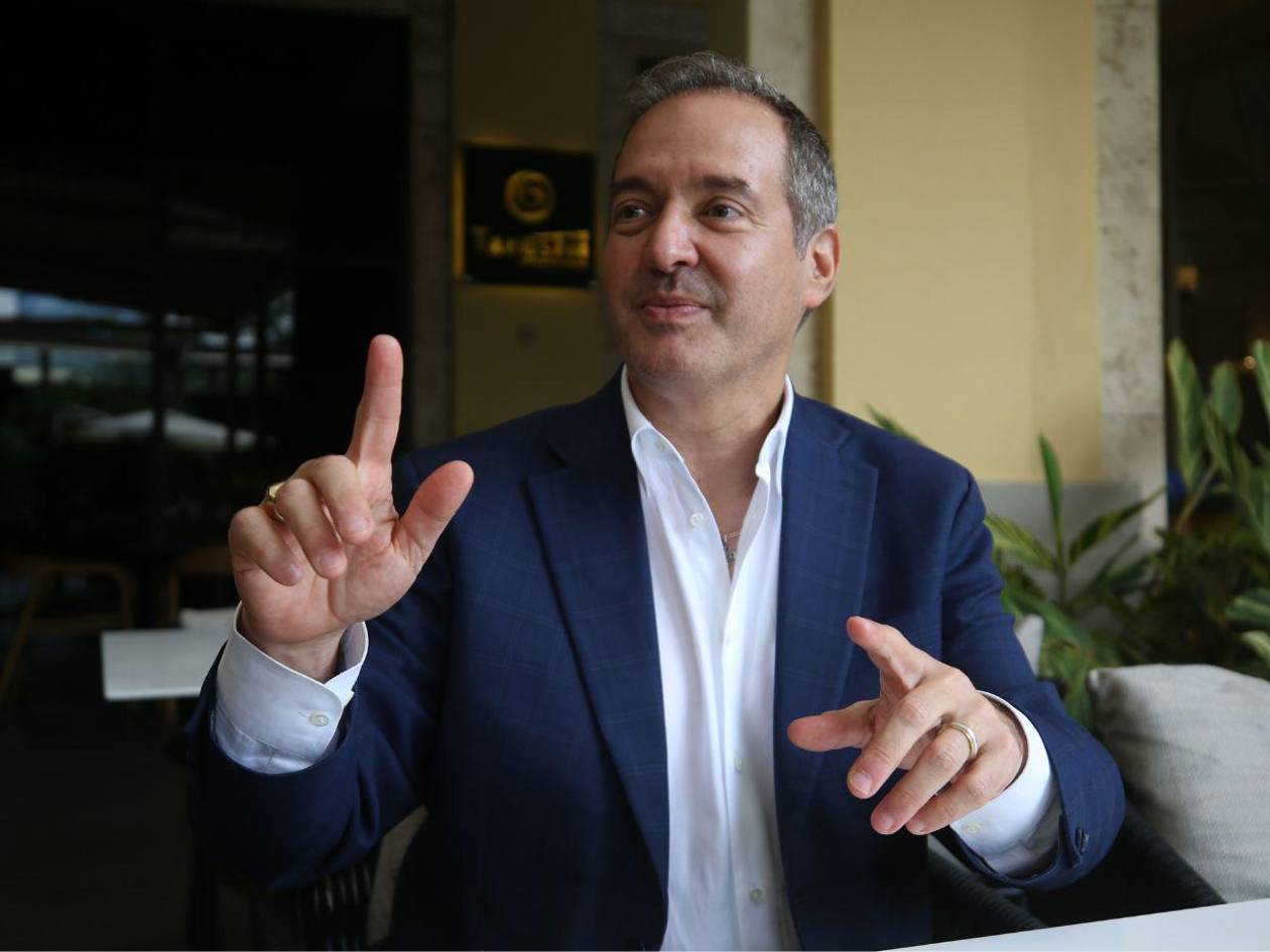 Carlos Díaz-Rosillo:“Las elecciones son una oportunidad para que Honduras enderece el camino”