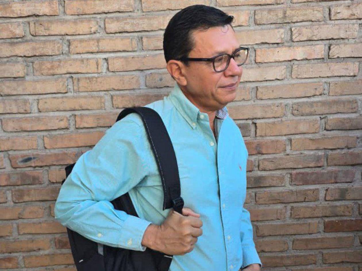 Carlos Fonseca, encargado de transporte, se defiende del desastre de elecciones primarias