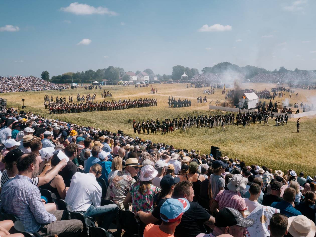 Un estadounidense interpreta a Napoleón en recreación en Waterloo, Bélgica