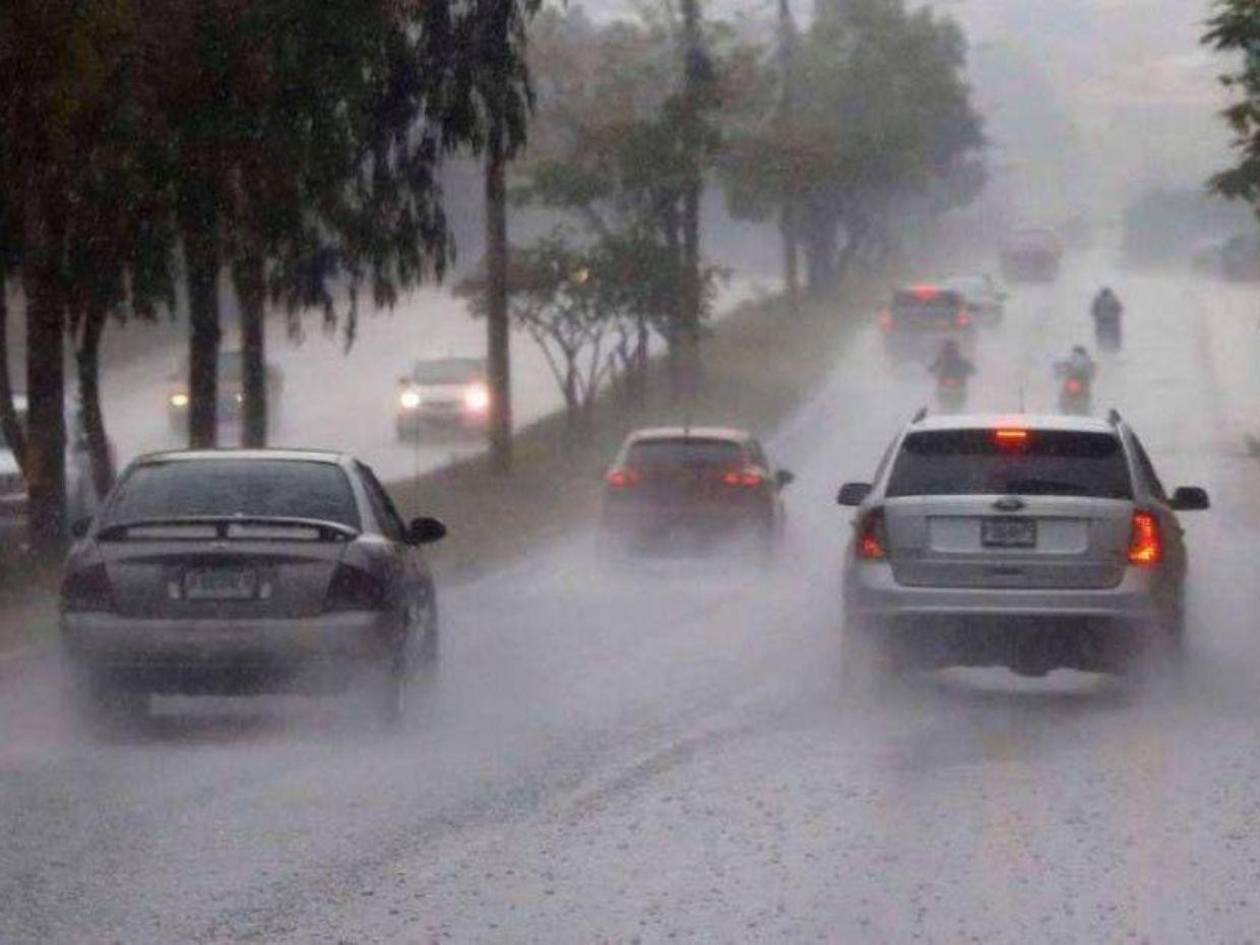 Elevan alerta amarilla en Atlántida y extienden alerta verde en cuatro departamentos