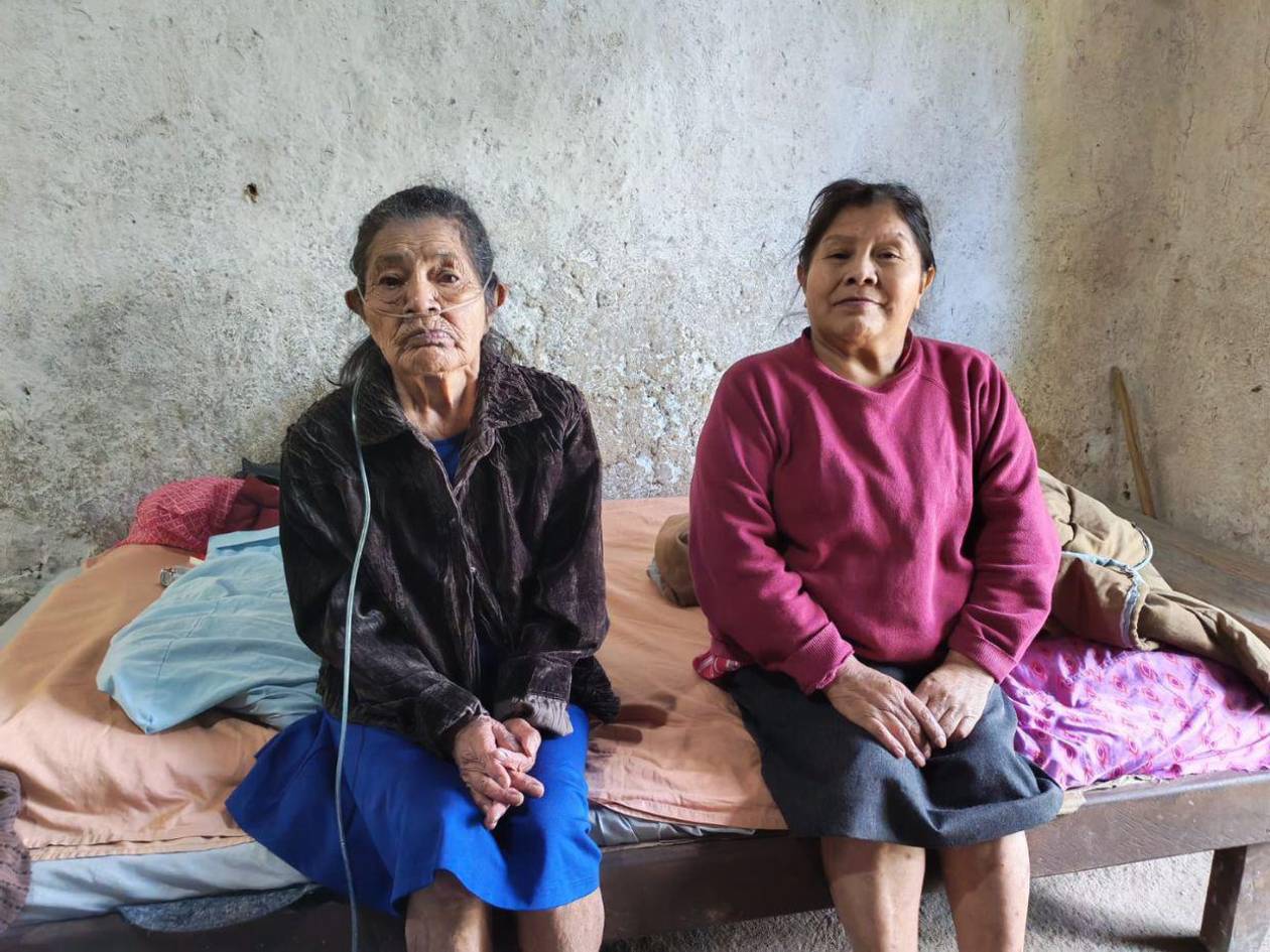 Madre e hija postradas en cama piden apoyo solidario al pueblo hondureño