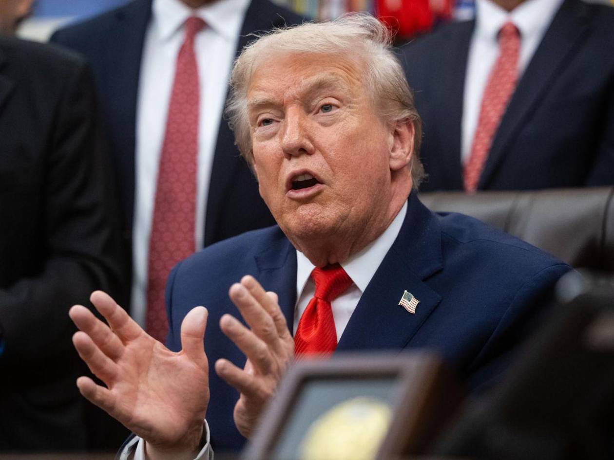 Trump minimizó las fotos  publicadas por el Congreso junto a Epstein: no son gran cosa