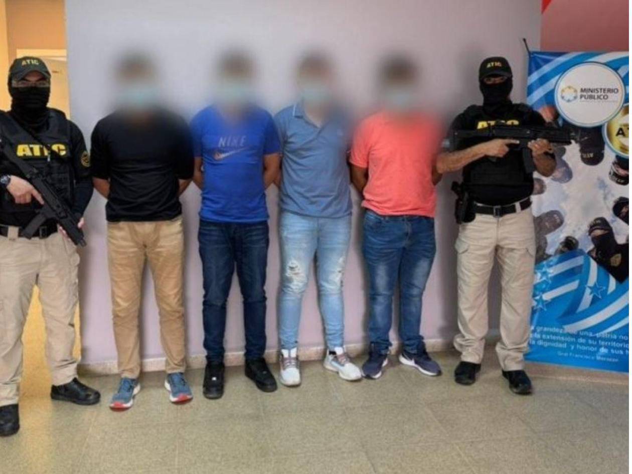 Policías acusados de dejar libres a ladrones gozarán de medidas cautelares