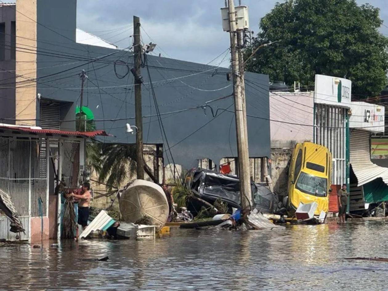 Suman 44 muertos y graves afectaciones en 139 municipios por lluvias en México