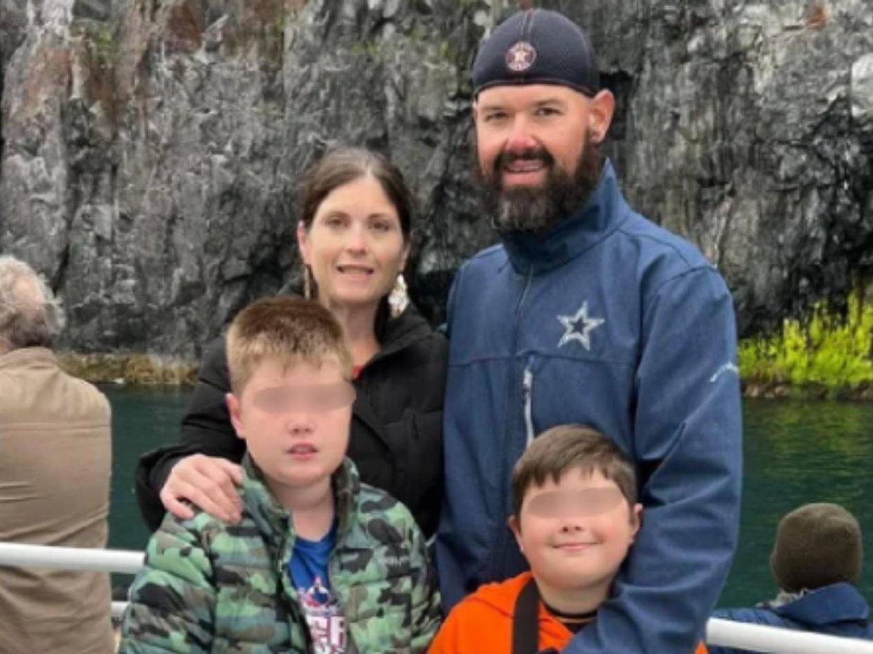 Después de 9 meses, hallan en su bote los restos de una familia desaparecida en Alaska