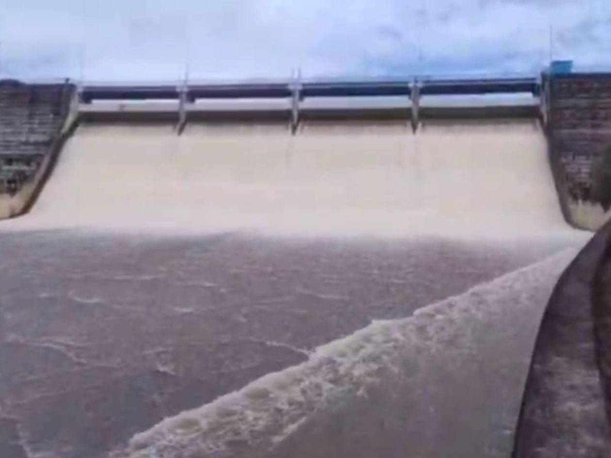 Represas del Distrito Central alcanzan su nivel máximo tras fuertes lluvias