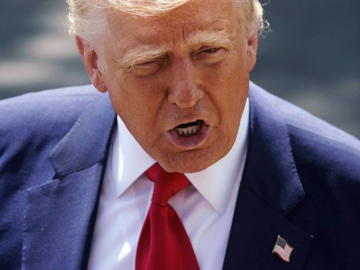 Trump planea reducir plantillas de los servicios de inteligencia