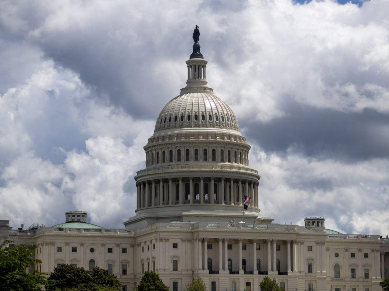 Congreso aprueba ley que autoriza la detención de migrantes por delitos menores