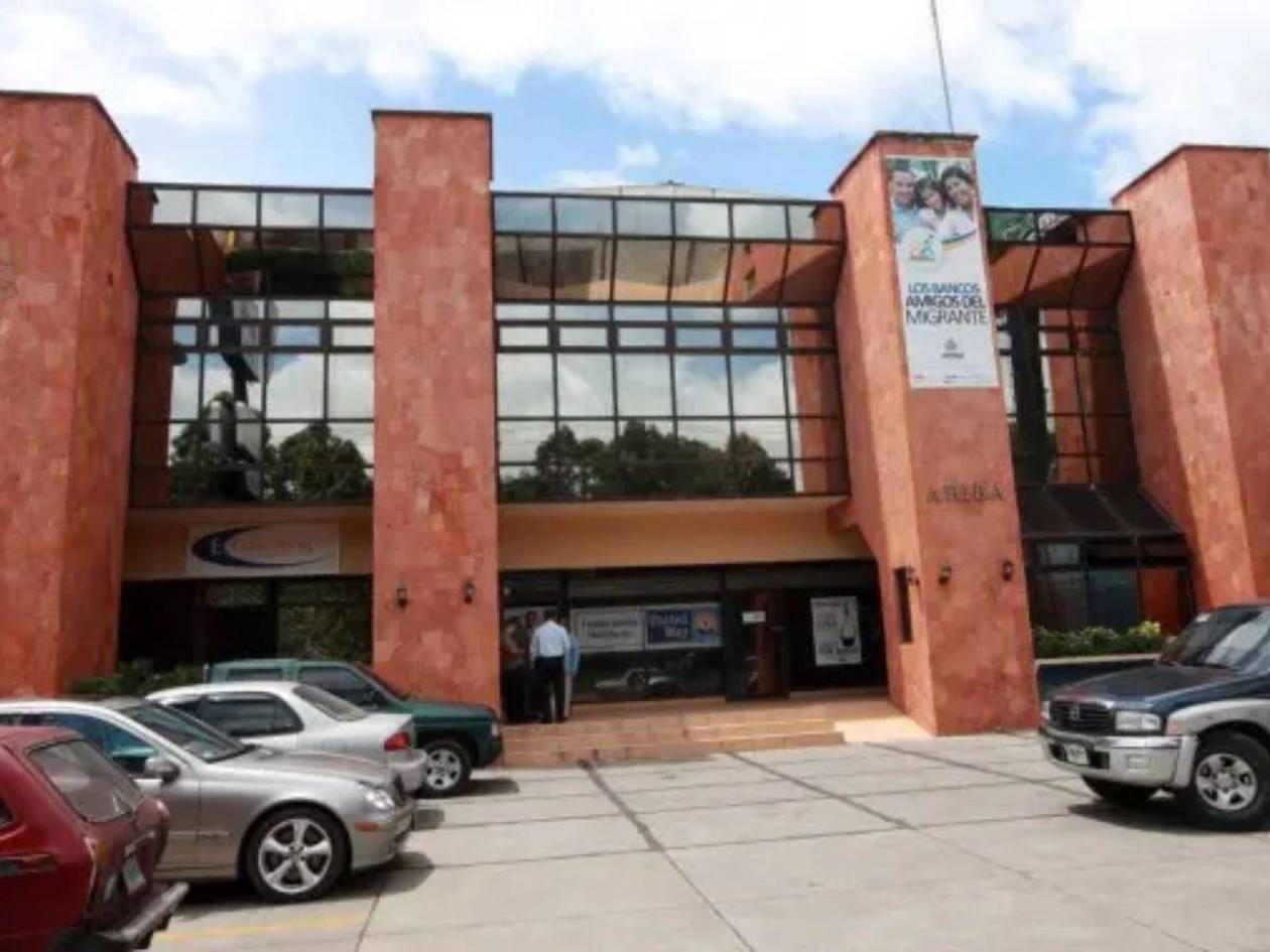 Liquidez bancaria sube a L168,885 millones por la caída en el crédito