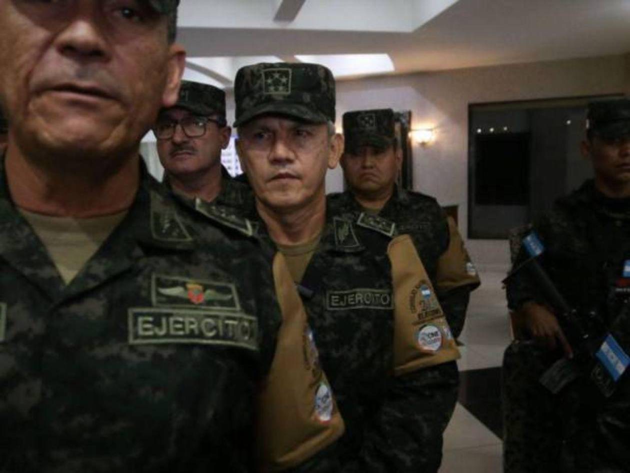 Exigen sustitución de Roosevelt Hernández y cúpula militar antes de las elecciones
