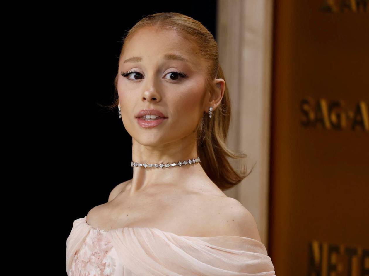 Ariana Grande junto a Ben Stiller y De Niro en “Los padres de la novia 4”