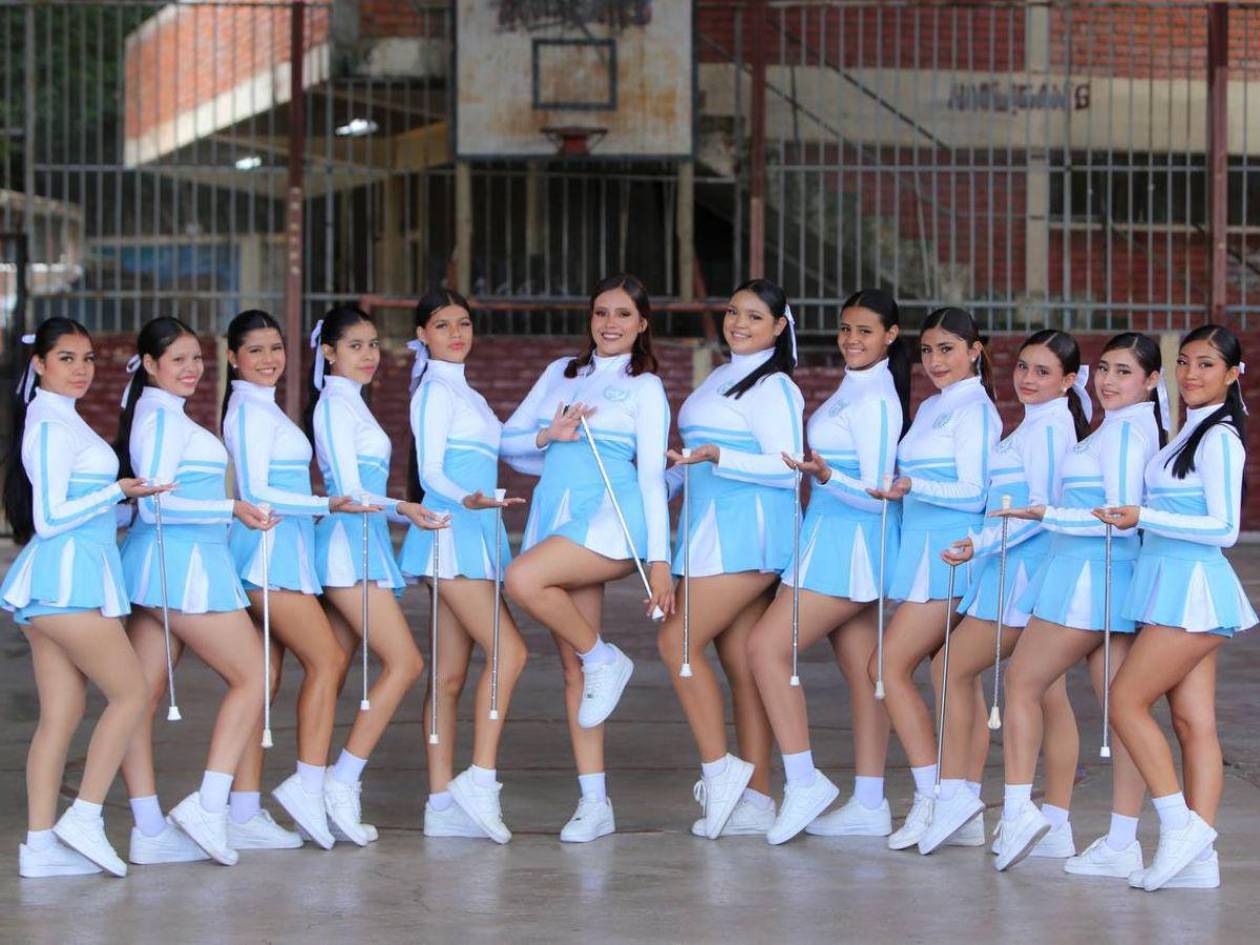 Con entusiasmo y fervor cívico, palillonas del Jesús Aguilar Paz se reportan listas para rendir tributo a la patria