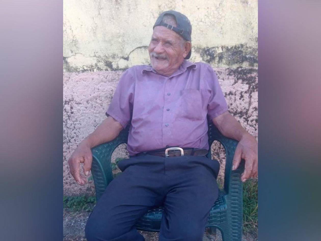 Anciano de 90 años fallece tras caer de un árbol de mangos en La Ceiba