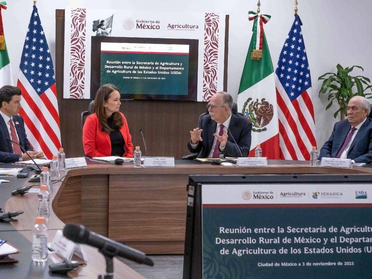 México admite que no hay fecha para reinicio de exportaciones de ganado a EEUU por plaga