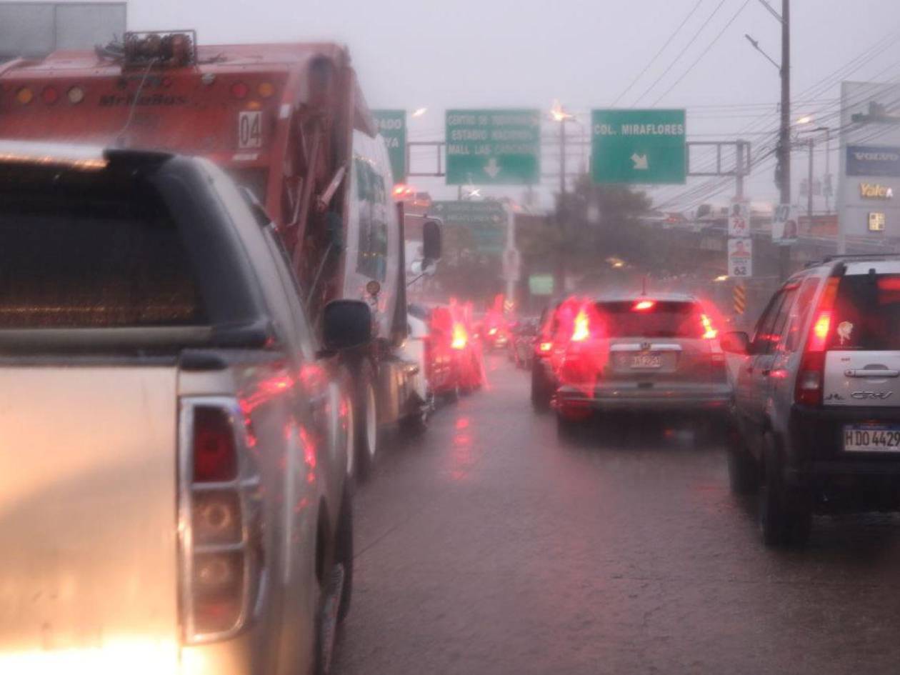 En alerta roja tres municipios de Honduras por lluvias y nueve departamentos en alerta amarilla