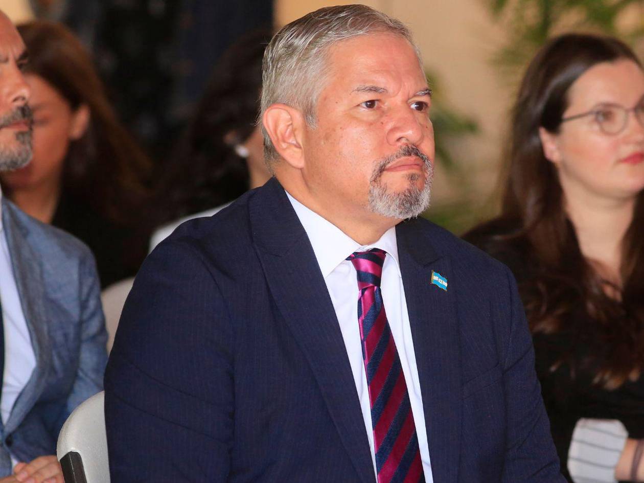 Honduras suscribe con China un convenio para la construcción de siete escuelas agrícolas