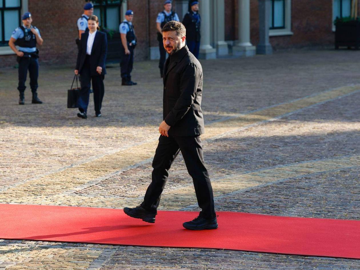 Zelenski pide a Trump que le venda armas y propone fabricar drones con EE UU