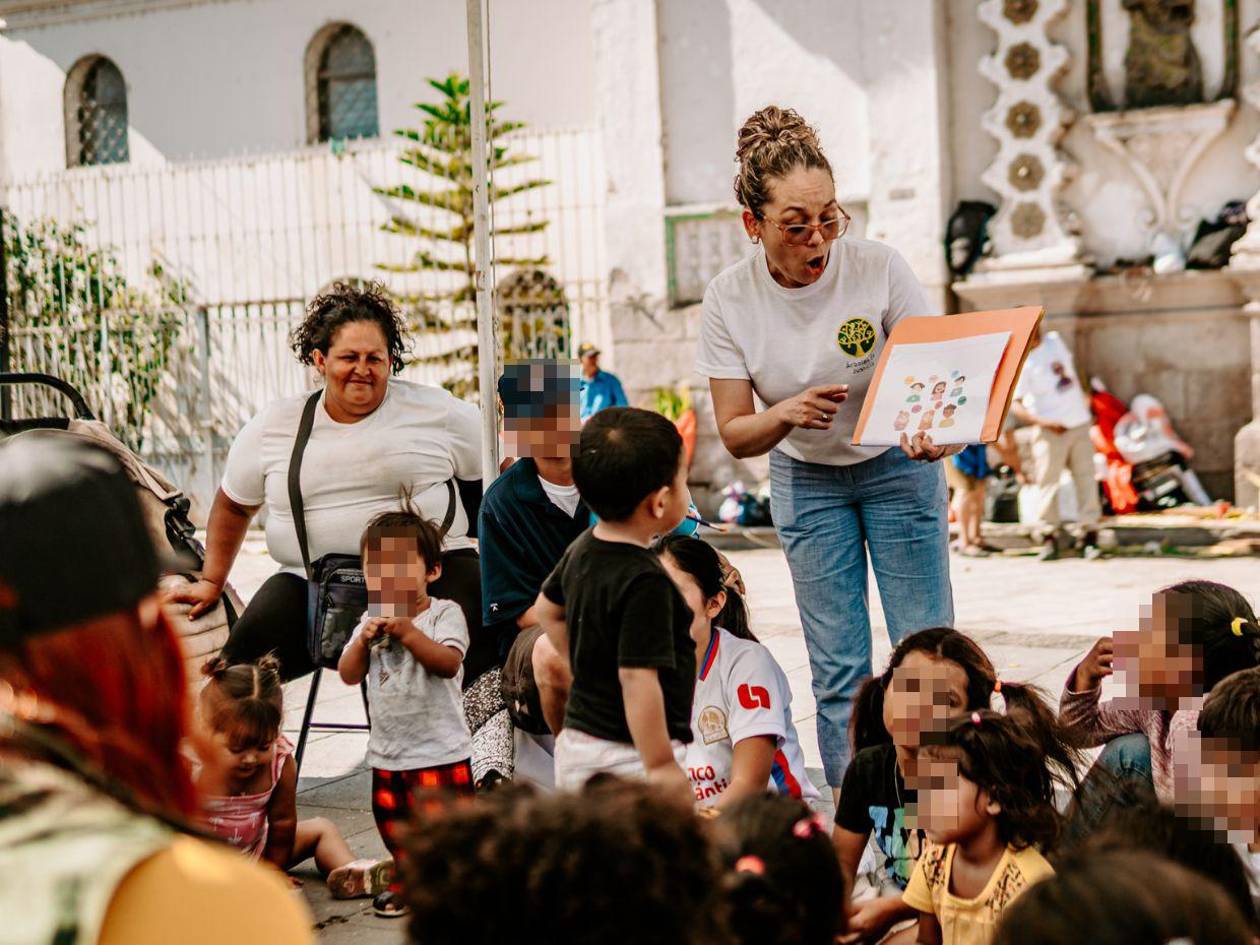 Niños en situación de calle recibieron mucho amor en su día