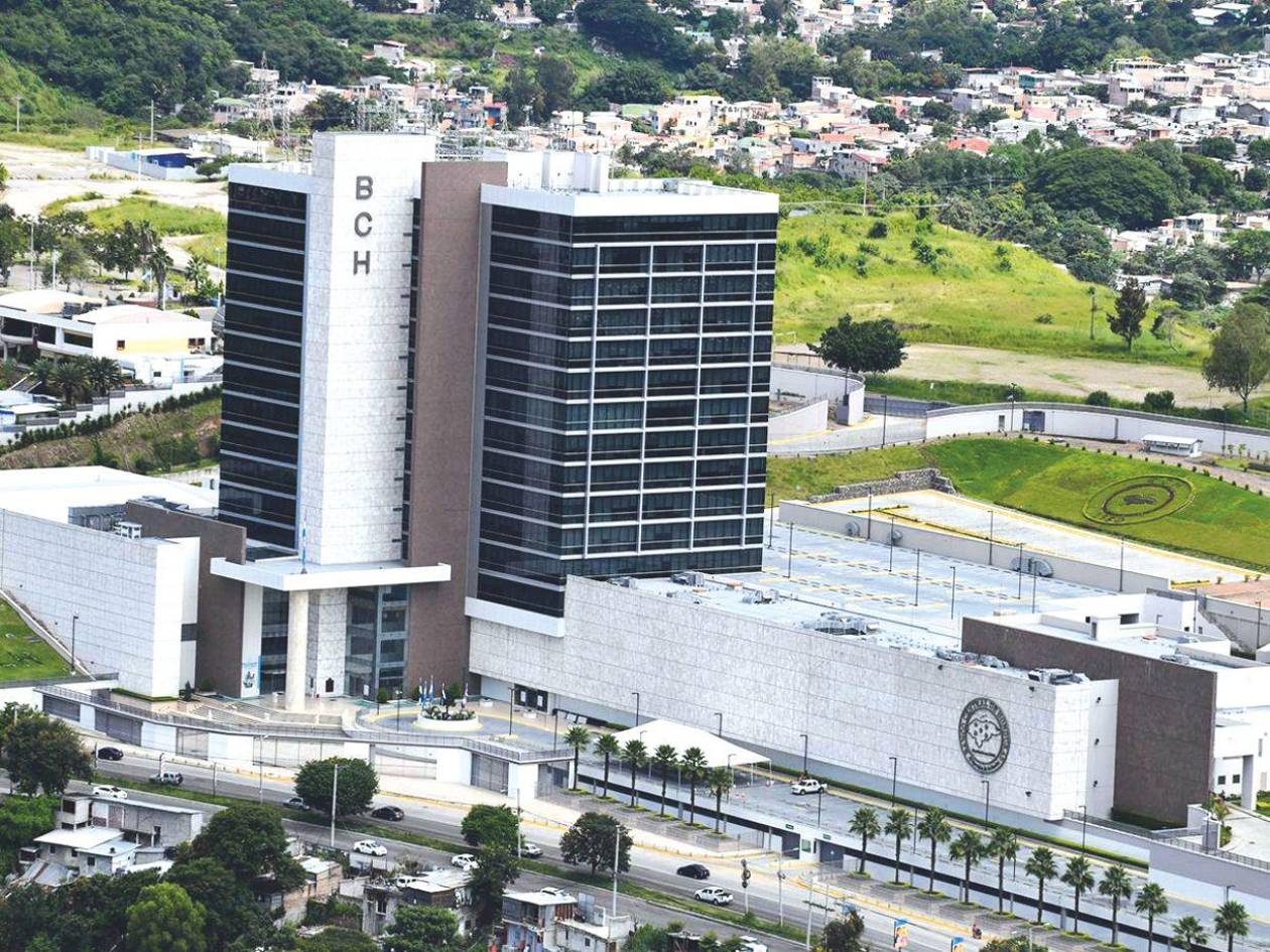 Incertidumbre en Honduras genera aumento en la demanda de dólares