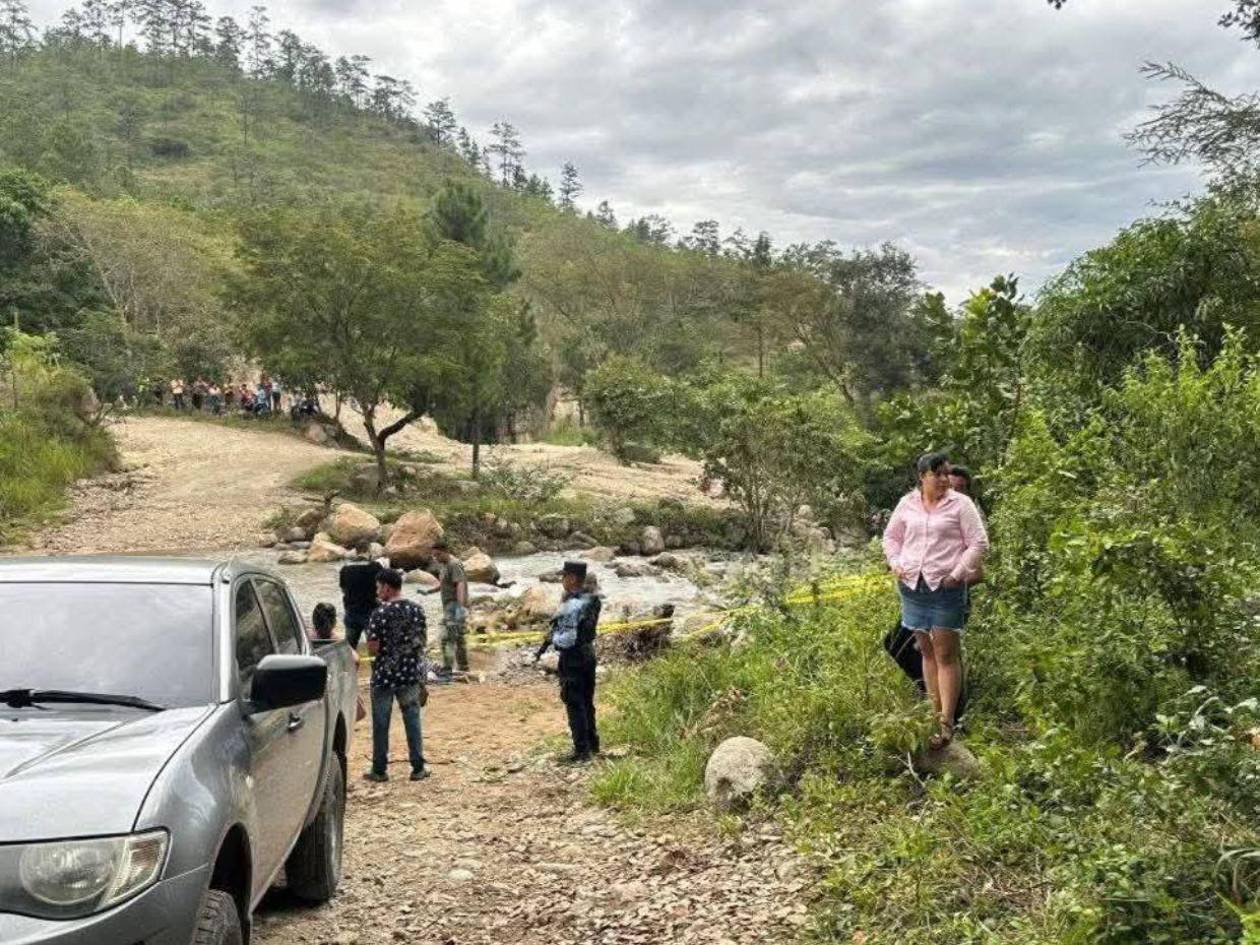 Por robarle un celular habrían asesinado a machetazos a una anciana en Gracias, Lempira