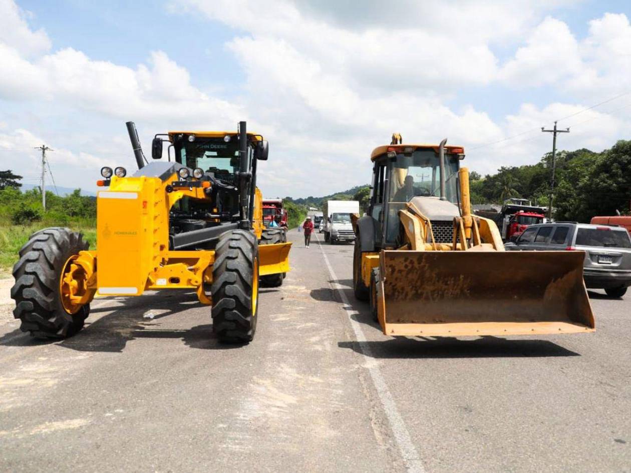 Presidenta da inicio a la reconstrucción de tramo entre La Barca y El Progreso