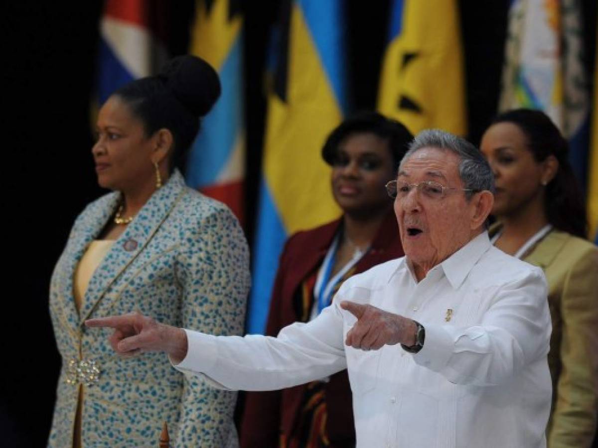 Cuba rechaza muro de EEUU y pide unión al Caribe