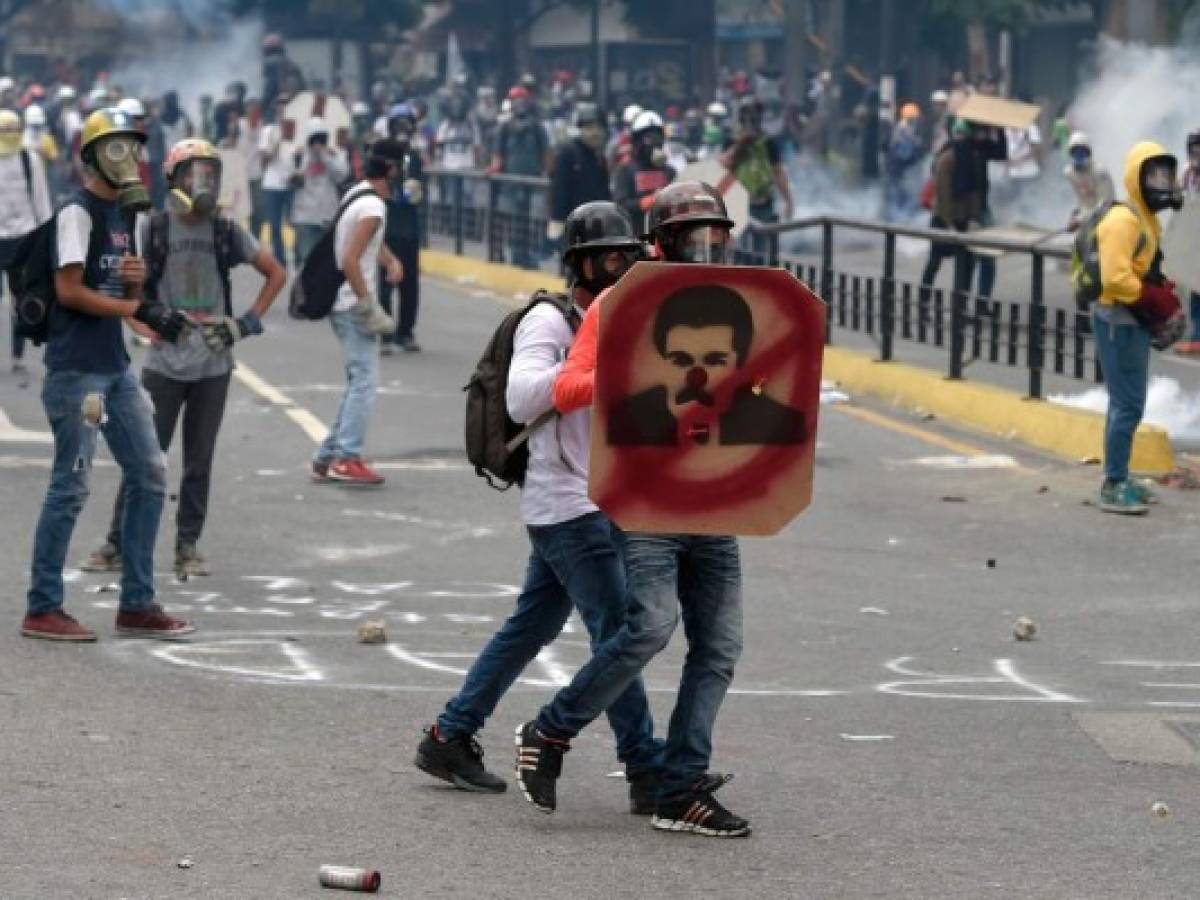 Oposición marchará a corte suprema, detonante de protestas en Venezuela