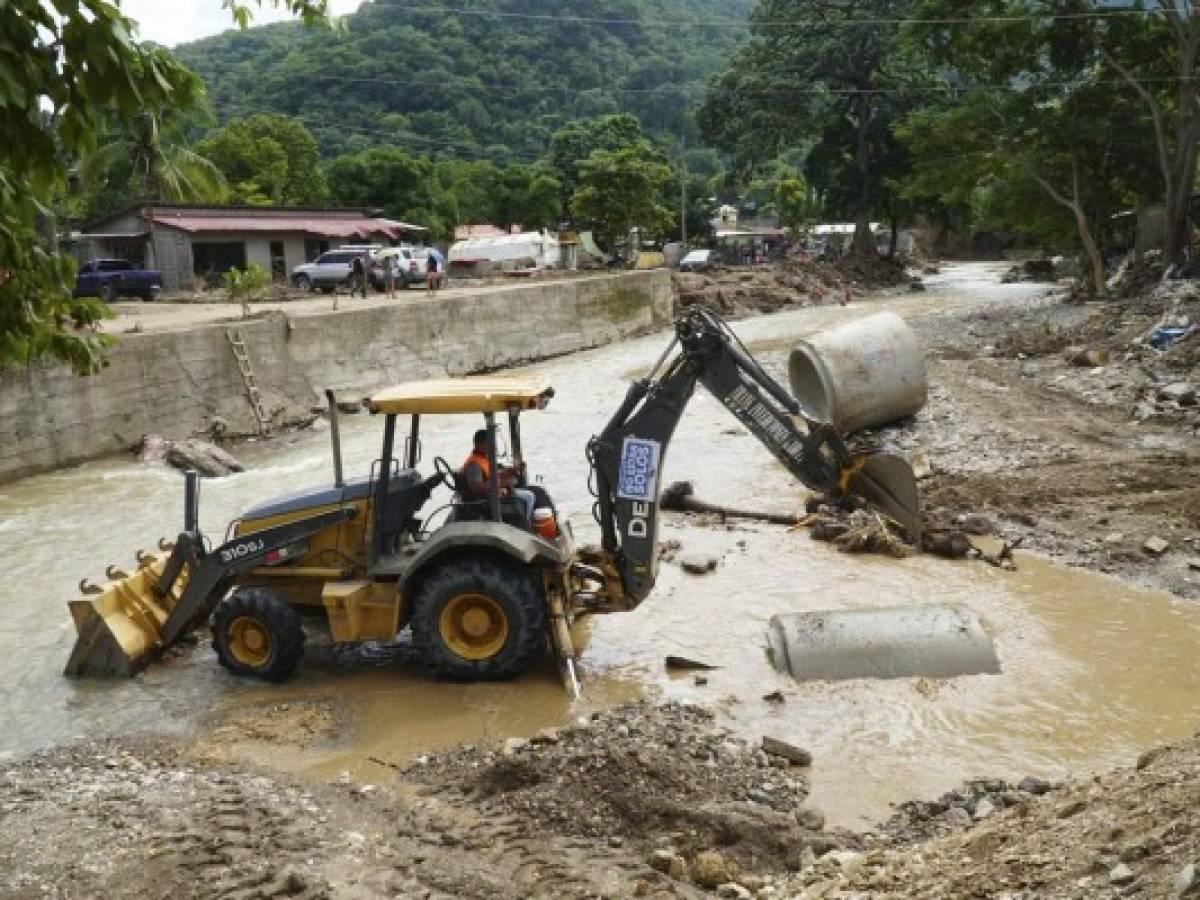 En la reconstrucción de Honduras, tras huracanes, debe primar la unidad