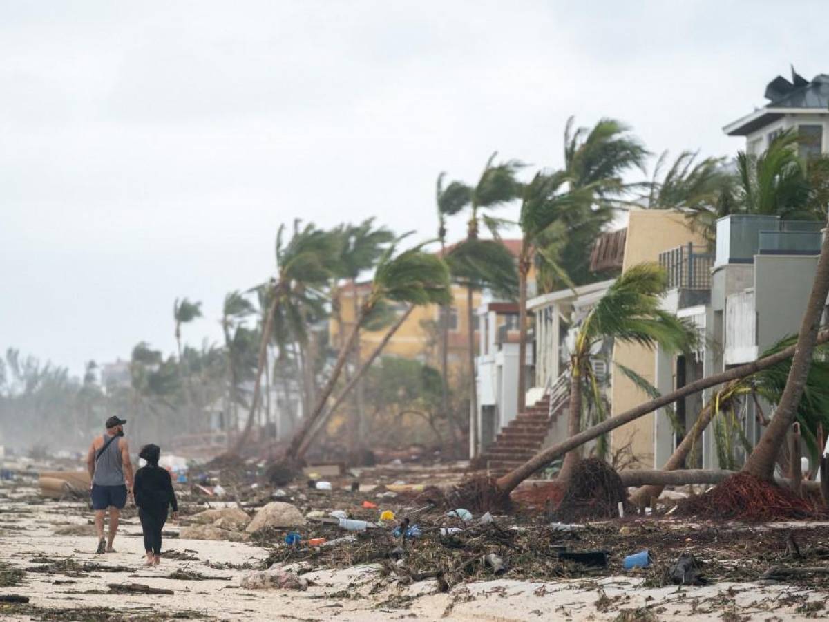 Videos: Florida enfrenta la devastación causada por el huracán Ian