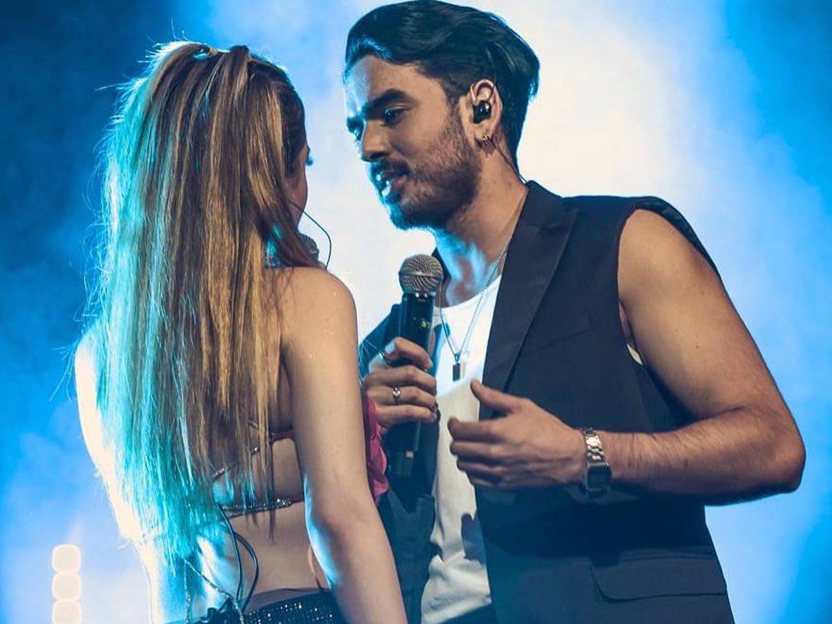 Mar Rendón y Andresse compartiendo escenario juntos tras salir de La Academia 20 años.