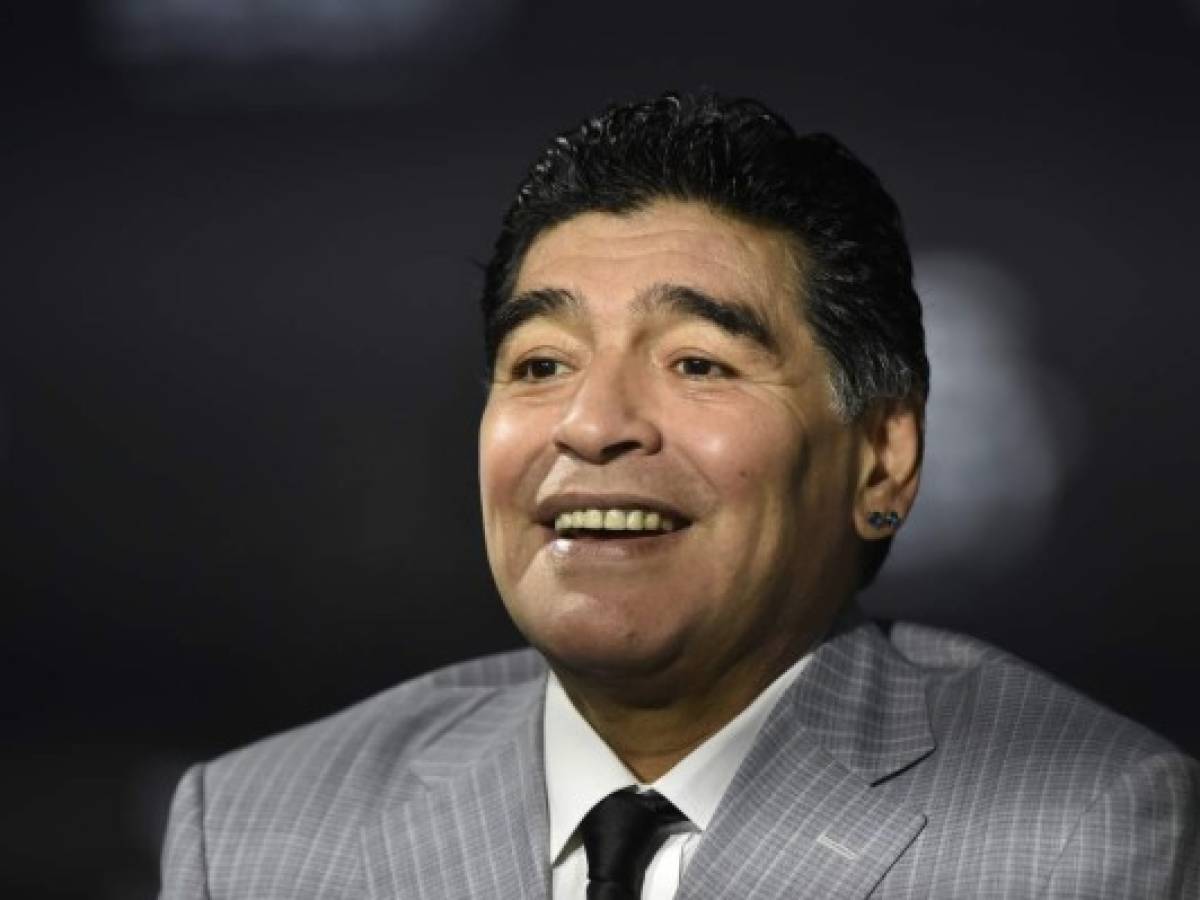 Muerte de Diego Maradona: justicia investiga mientras crecen dudas