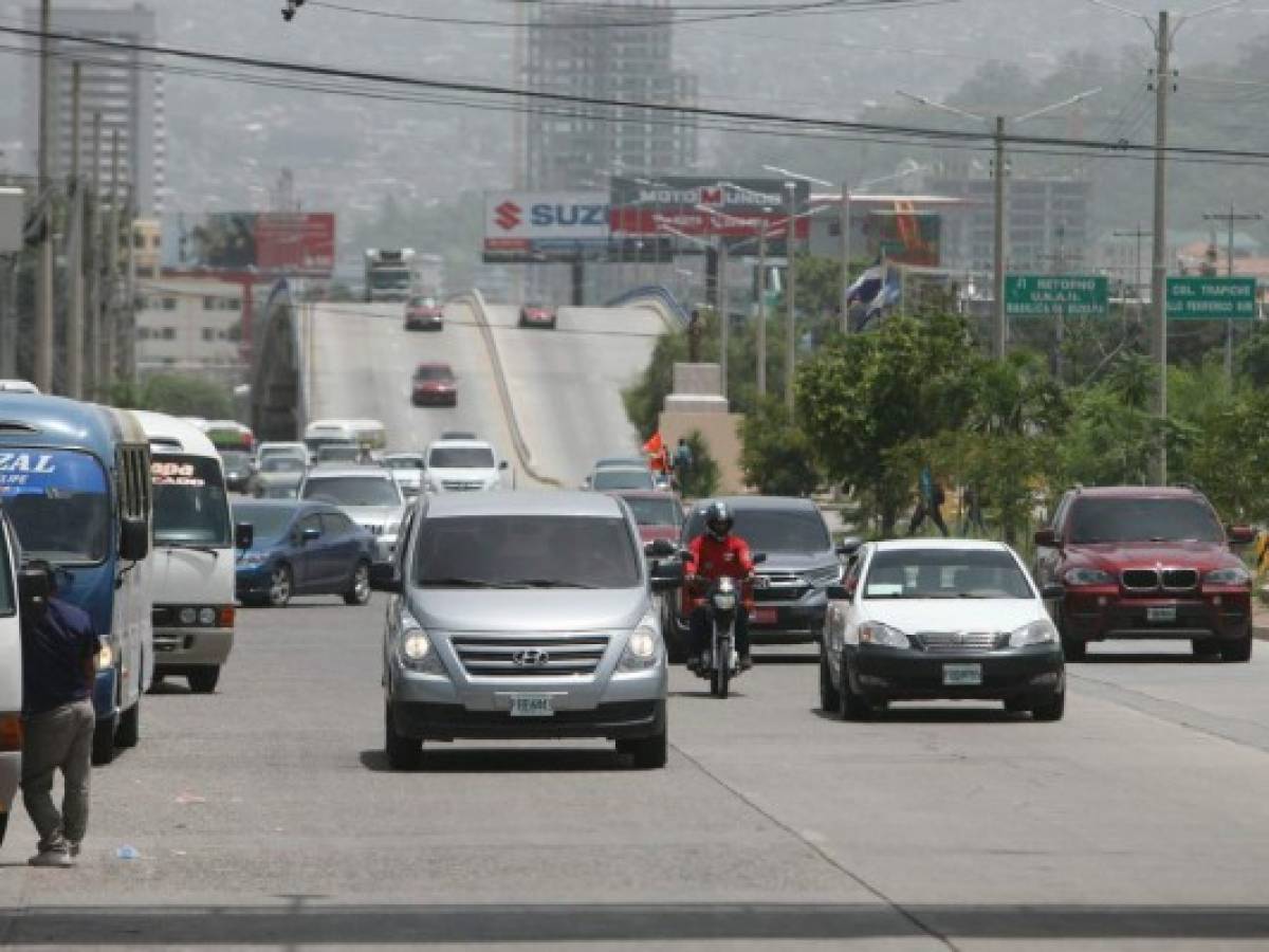 Cobro de tasa vehicular en la capital de Honduras reactiva polémica