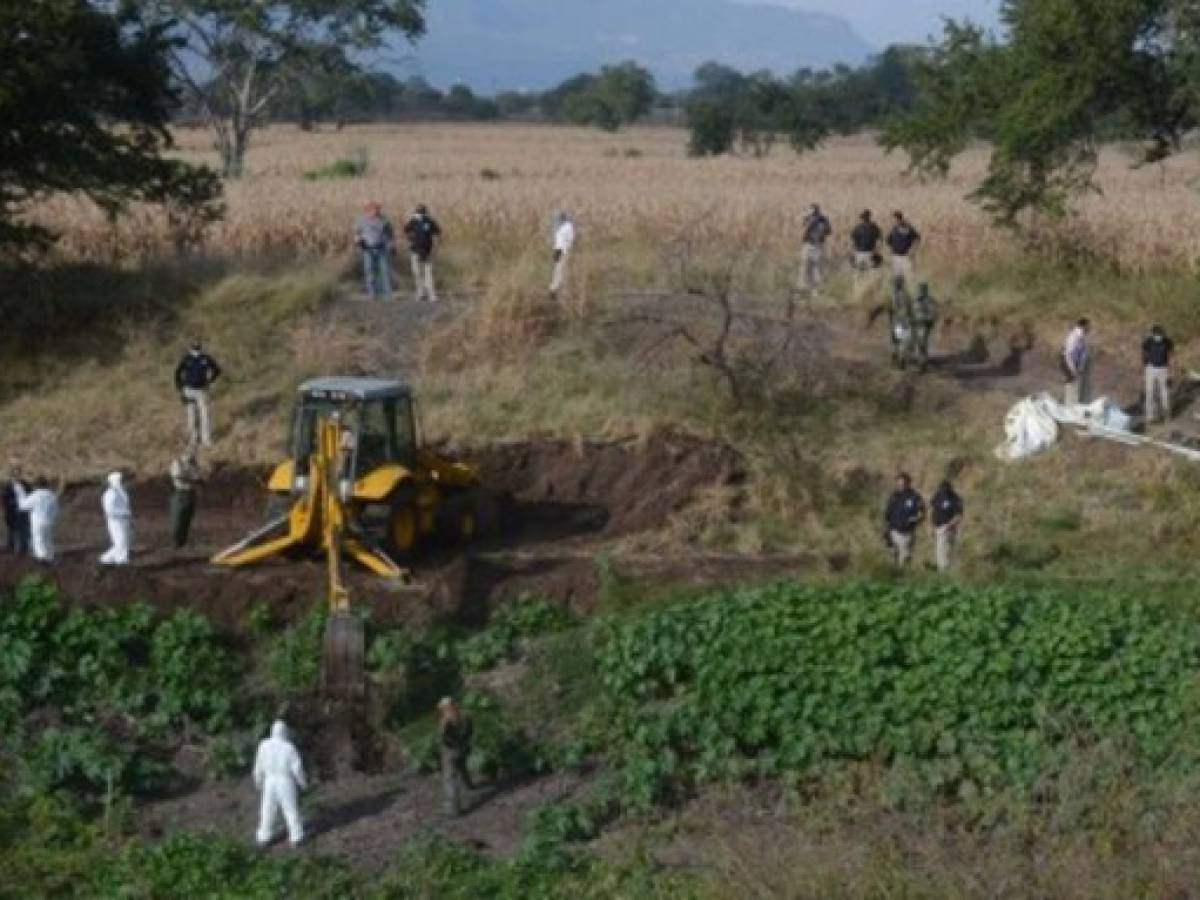 Contabilizan restos de 56 personas en fosa clandestina de noreste de México 