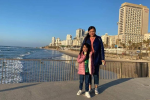 Dayana Vallecillo y su hija Layeska Michelle radican desde hace cuatro años en la ciudad de Petaj Tivka, al centro de Israel y muy cercana a Tel Aviv.