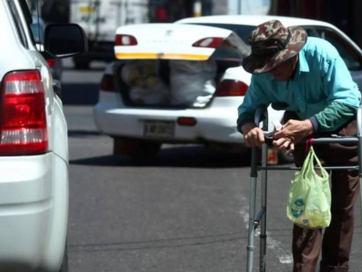 ¿Dónde consultar si a su familiar le entregarán bono de la tercera edad o discapacidad?