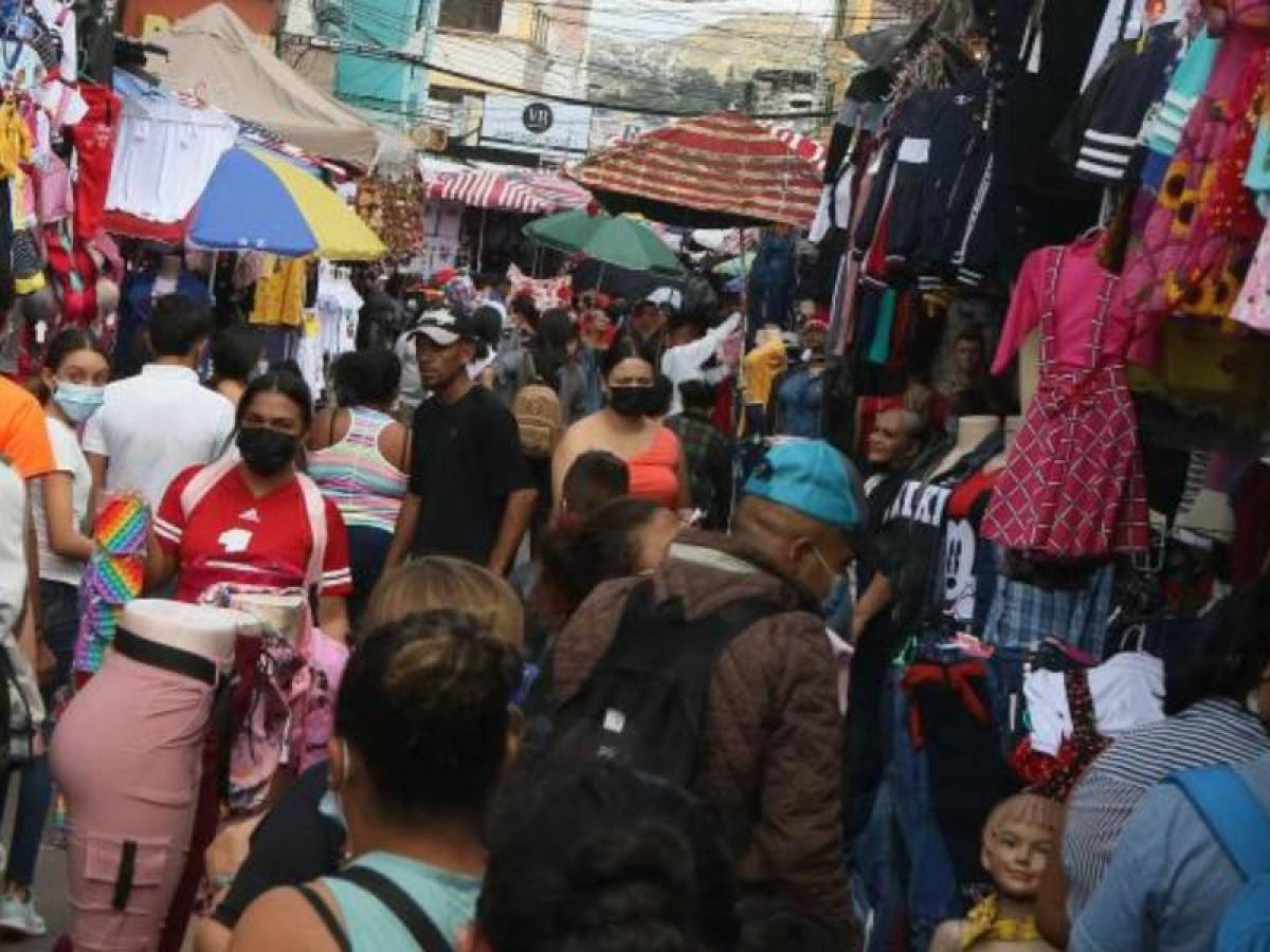 Ladrones están en mercados de la capital; la Policía, ausente