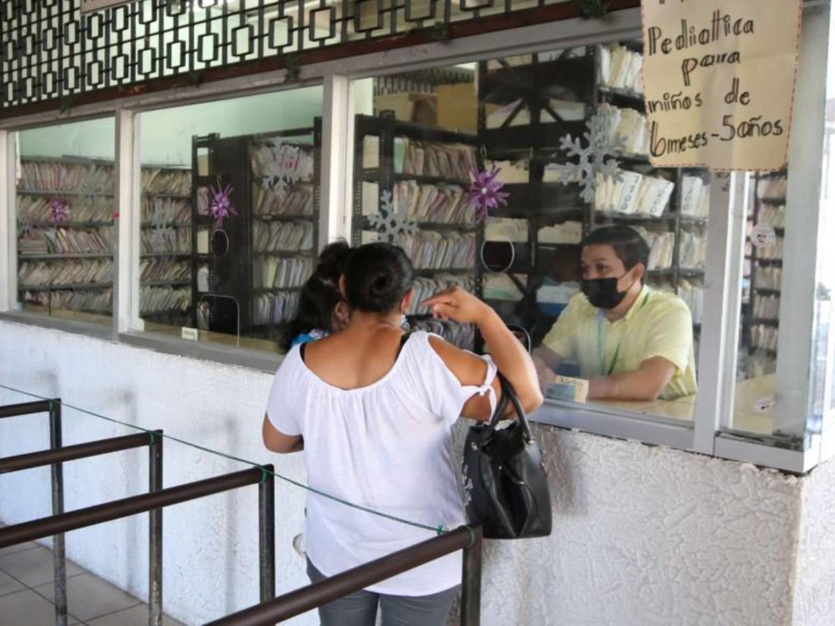 Hasta hoy abrieron los centros de salud de la capital