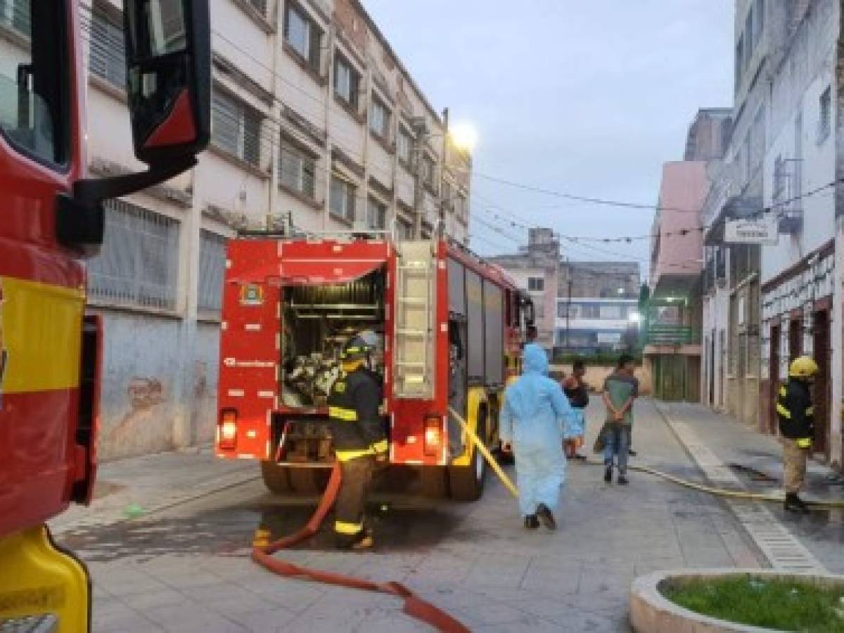 Casi 900 agentes y bomberos se han contagiado de covid-19