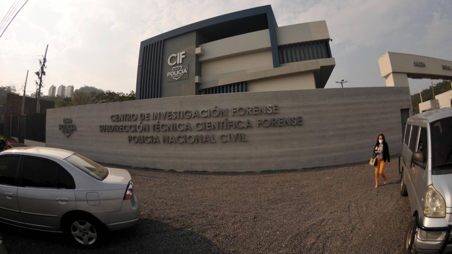 $!El Gobierno de El Salvador recibió a EL HERALDO en el recién construido y moderno Centro de Investigación Forense (CIF)